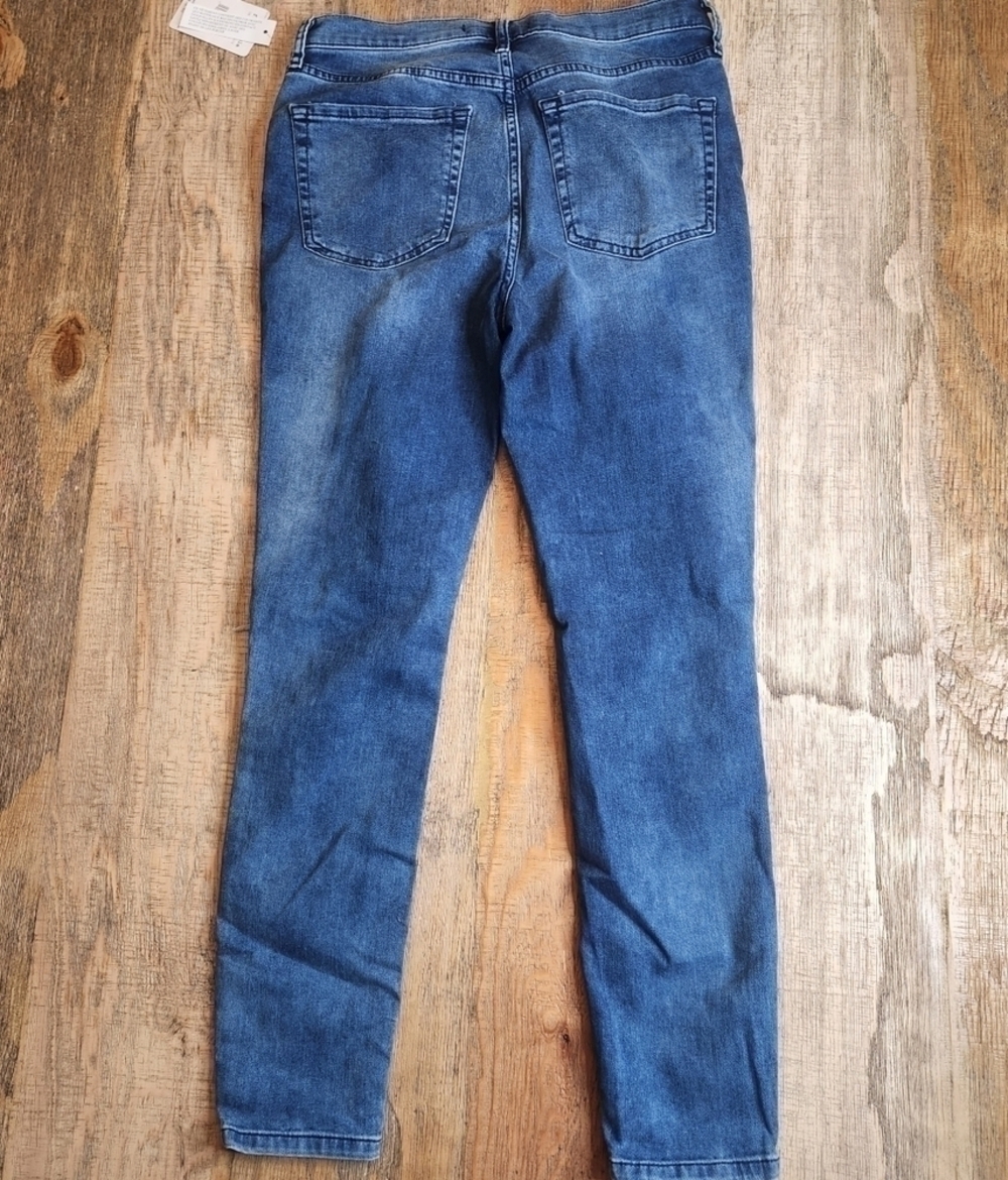 New Free People High Rise Busted Skinny - Picture 3 of 8